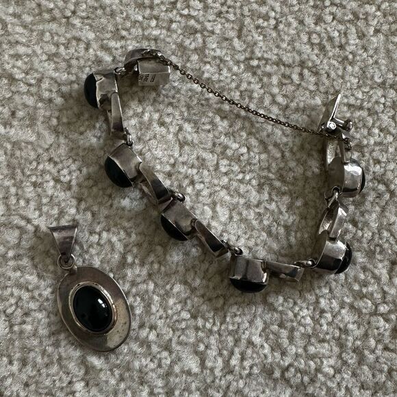 Vintage Sterling Silver 925 & Onyx Bracelet and Pendant Set - Picture 1 of 5